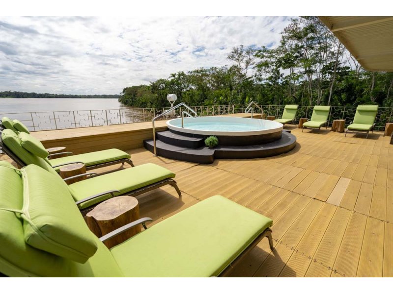 Delfin III Sun Deck Delfin III Sun Deck
