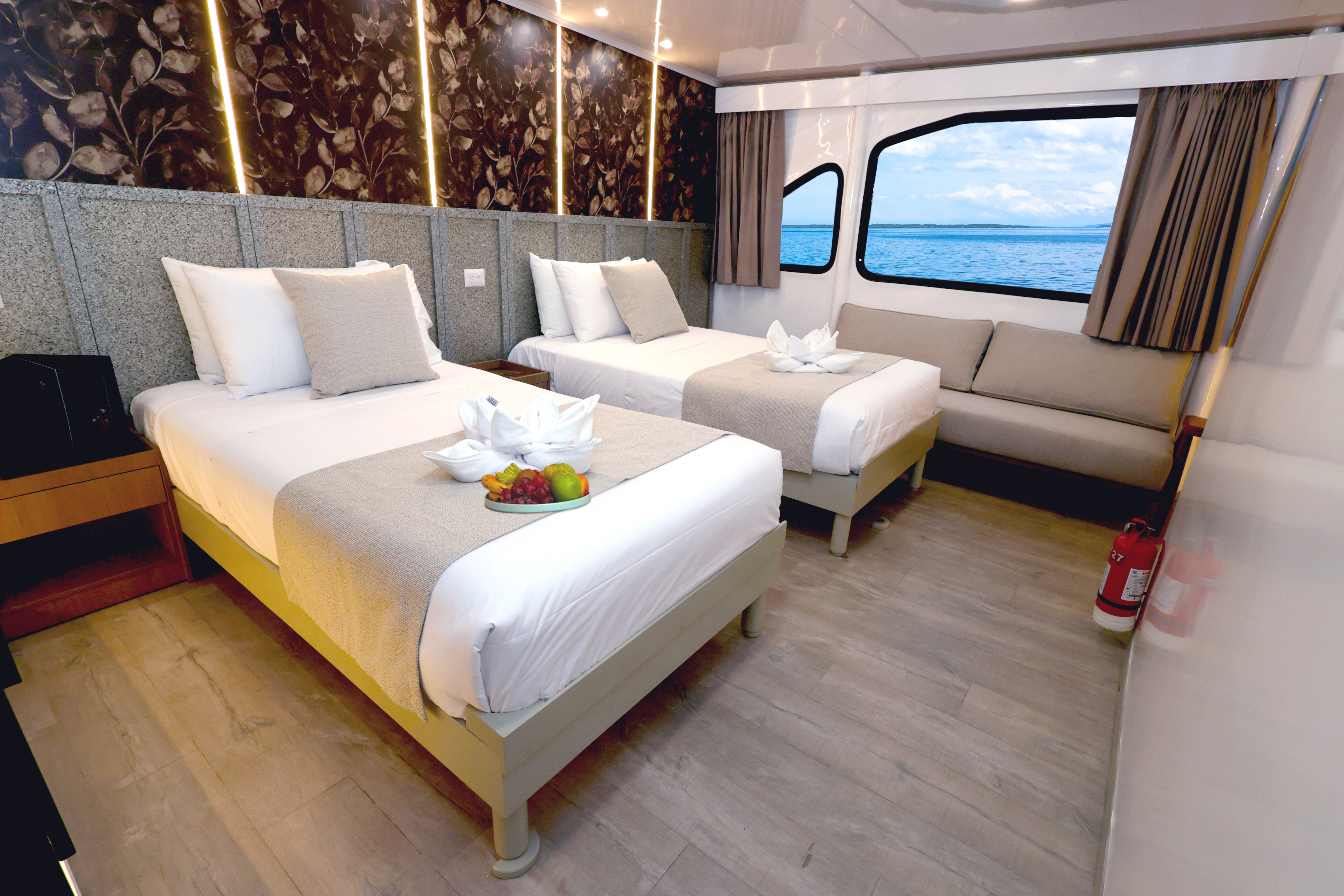 Eco Galaxy twin cabin Eco Galaxy twin cabin