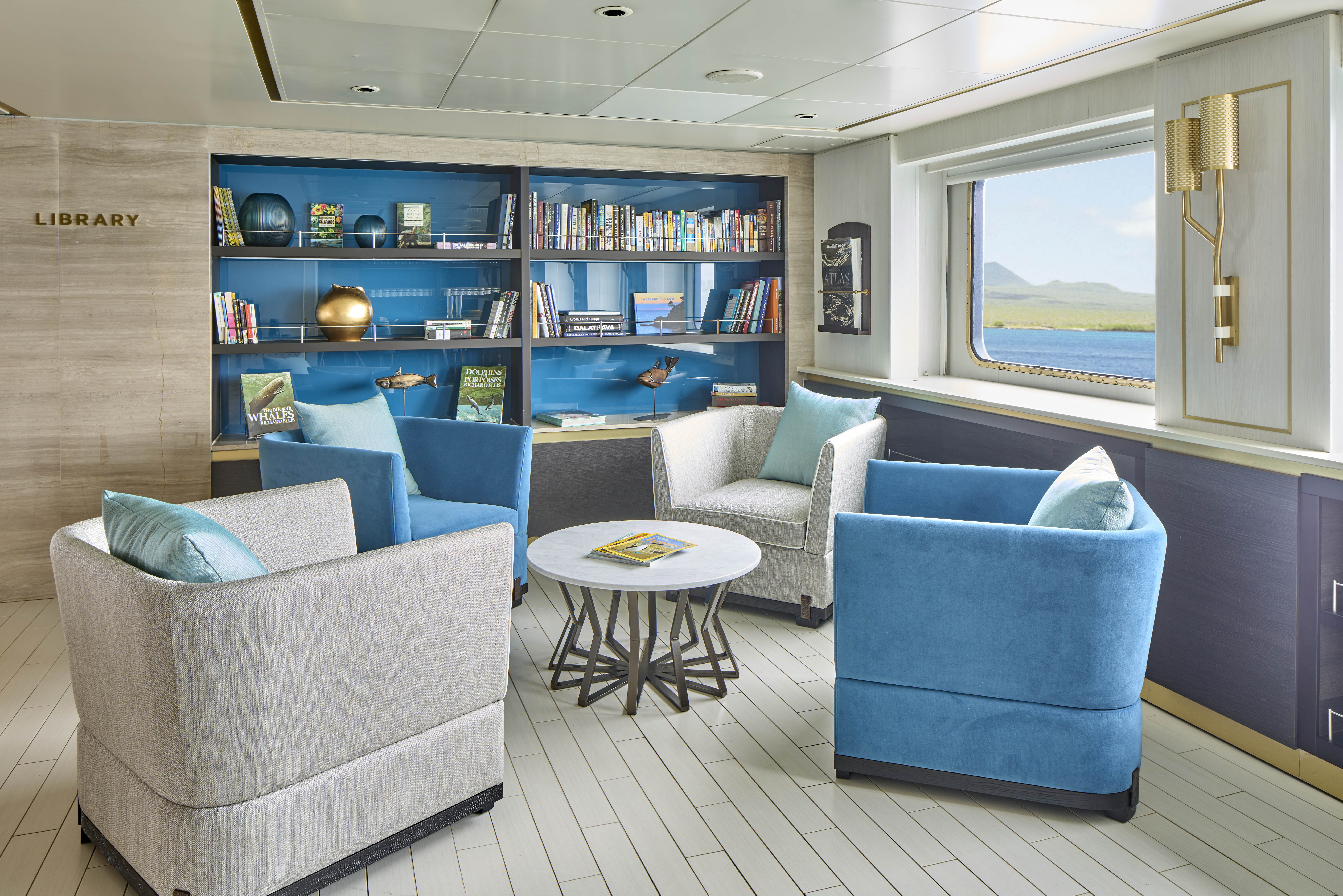 LEX Ship NG Islander II Interior 00116