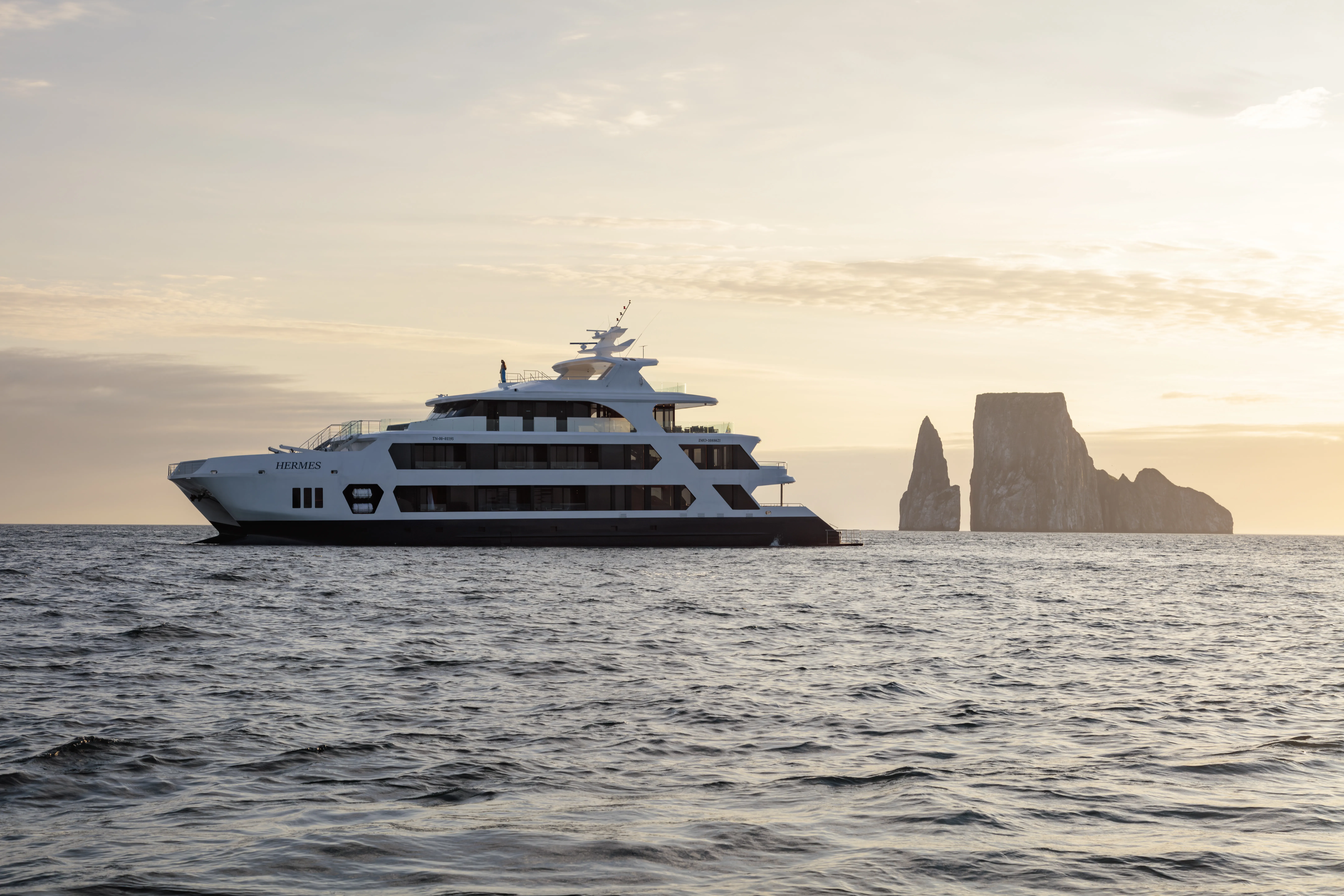 Panoramic 4 Hermes Galapagos Mega Catamaran Panoramic 4 Hermes Galapagos Mega Catamaran