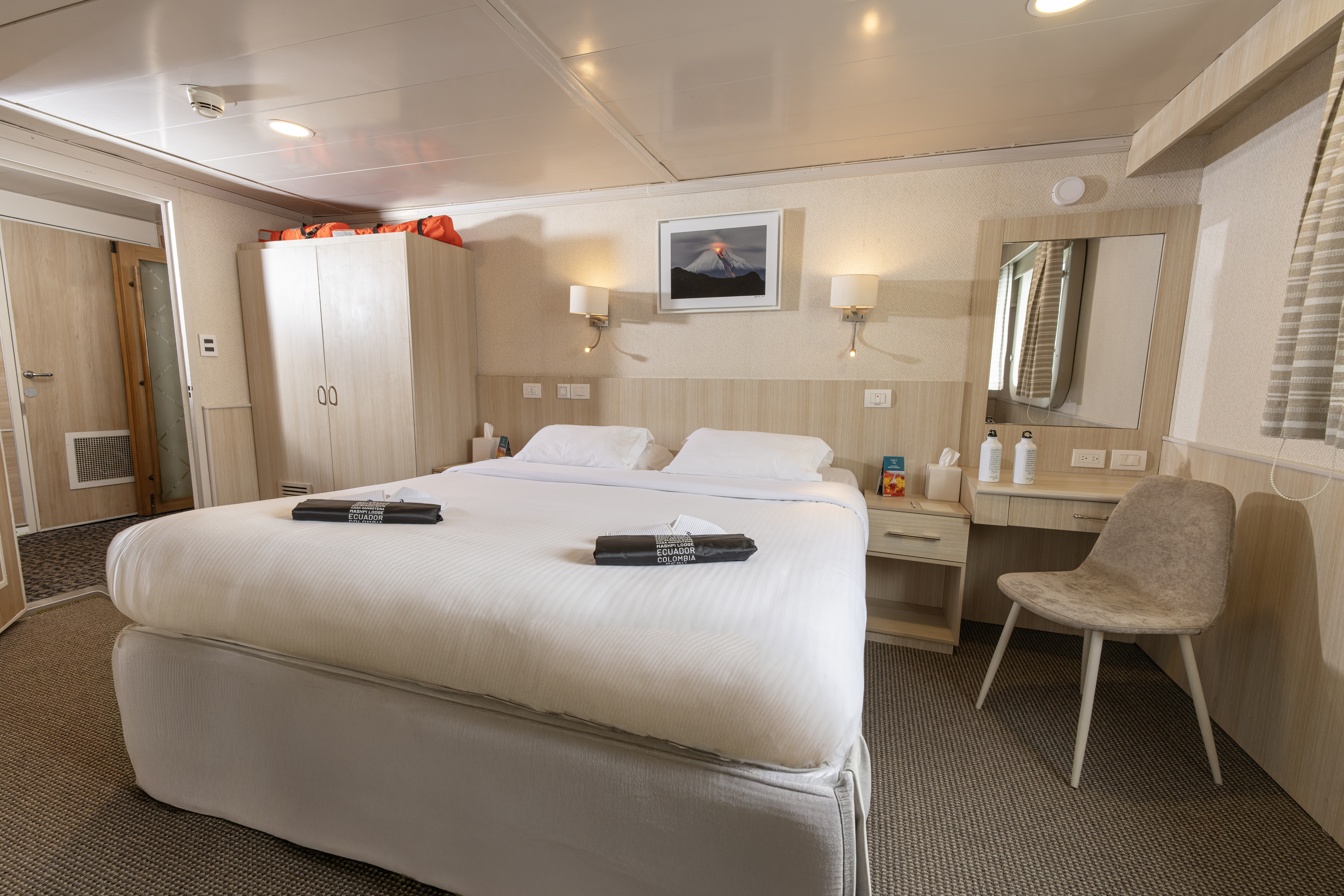 Yacht Isabela II Owners Cabin 5 Yacht Isabela II Owners Cabin 5