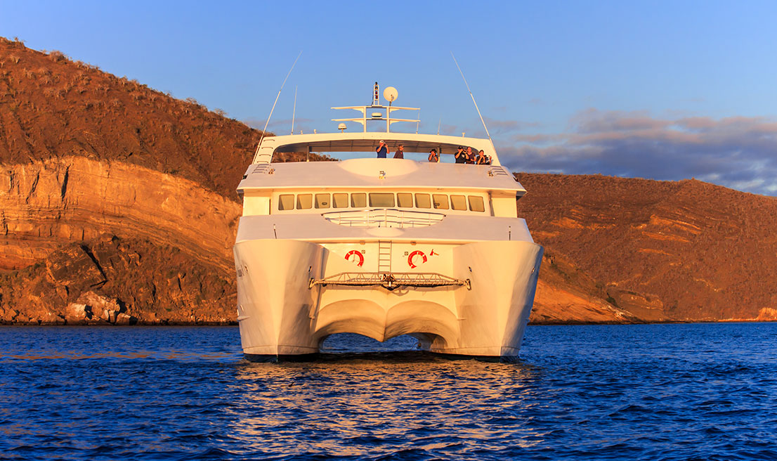 Treasure front catamaran Treasure front catamaran