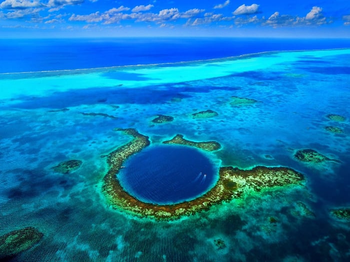 The Great Blue Hole Belizes Natural Wonder