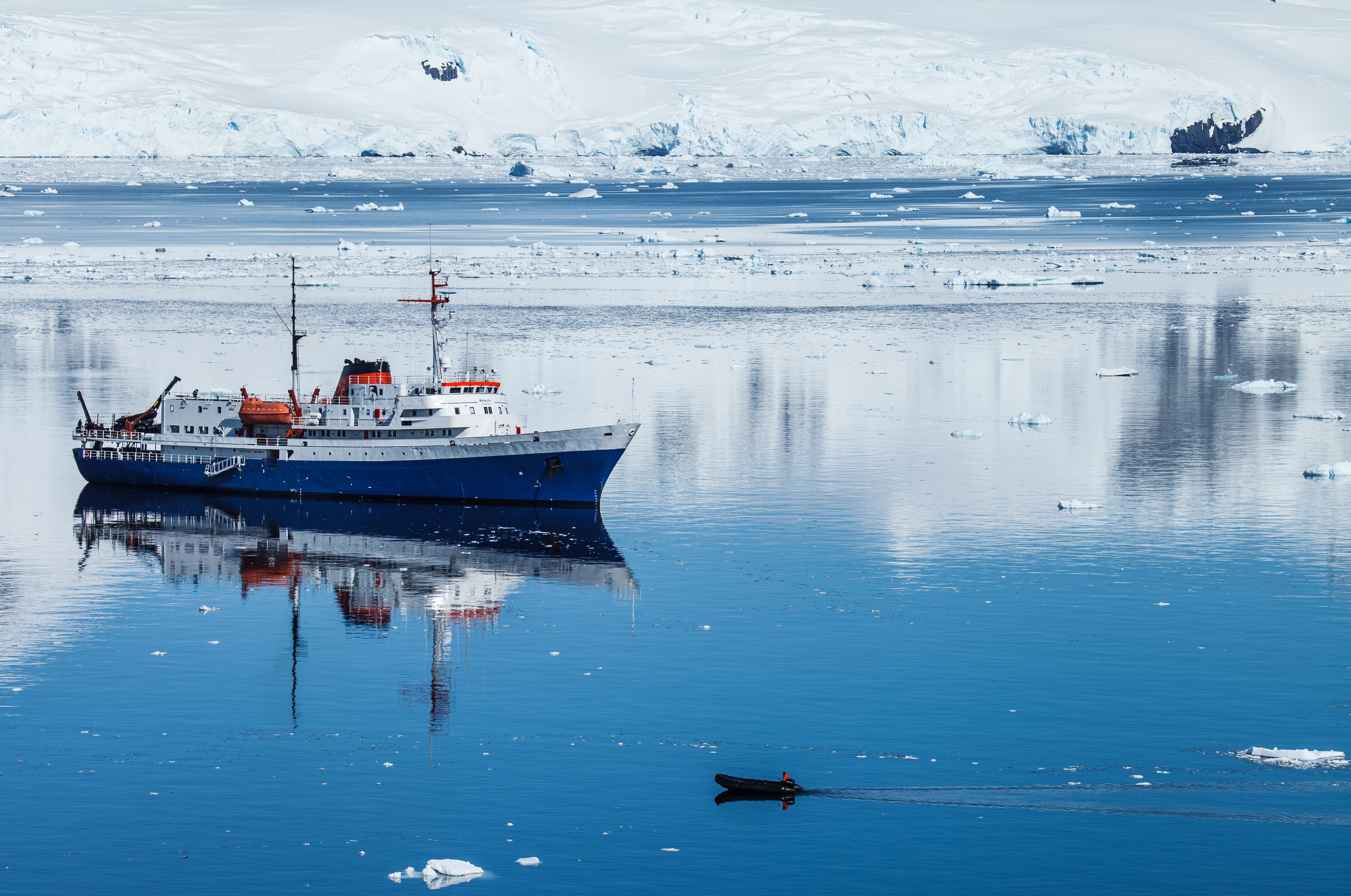 Shipp Drake Passage Antarctica Shipp Drake Passage Antarctica