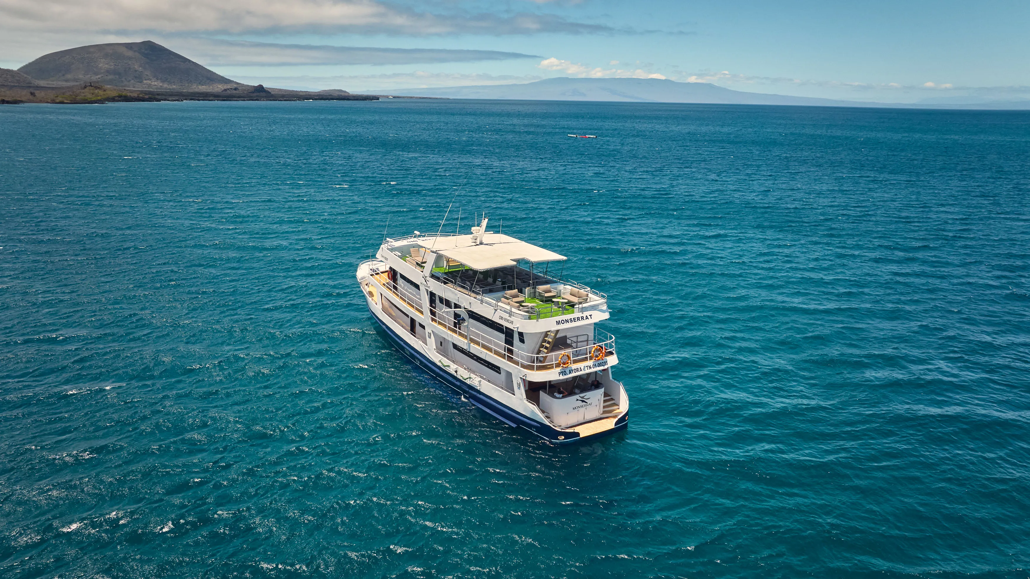 Monserrat Motor Yacht Panoraics (20) Monserrat Motor Yacht Panoraics (20)
