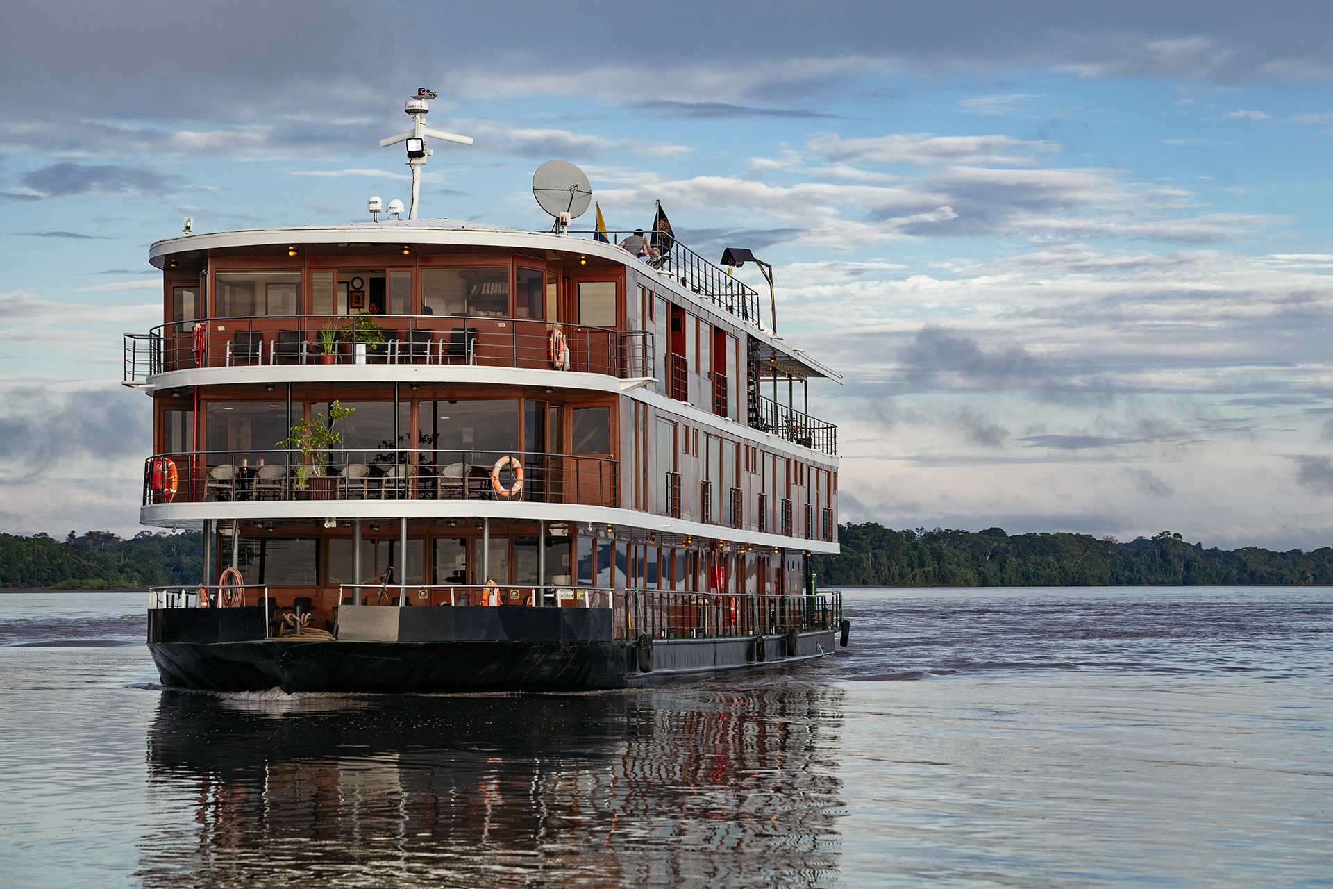 M V Anakonda Amazon Cruise 4
