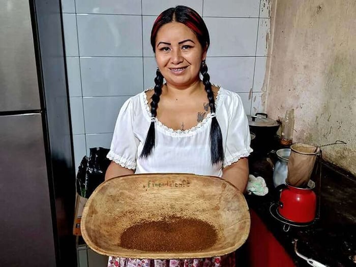 A Day In The Life Of A Chapolera Colombiana A Day In The Life Of A Chapolera Colombiana