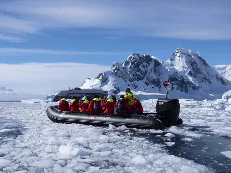 Roald Amundsen Excursion