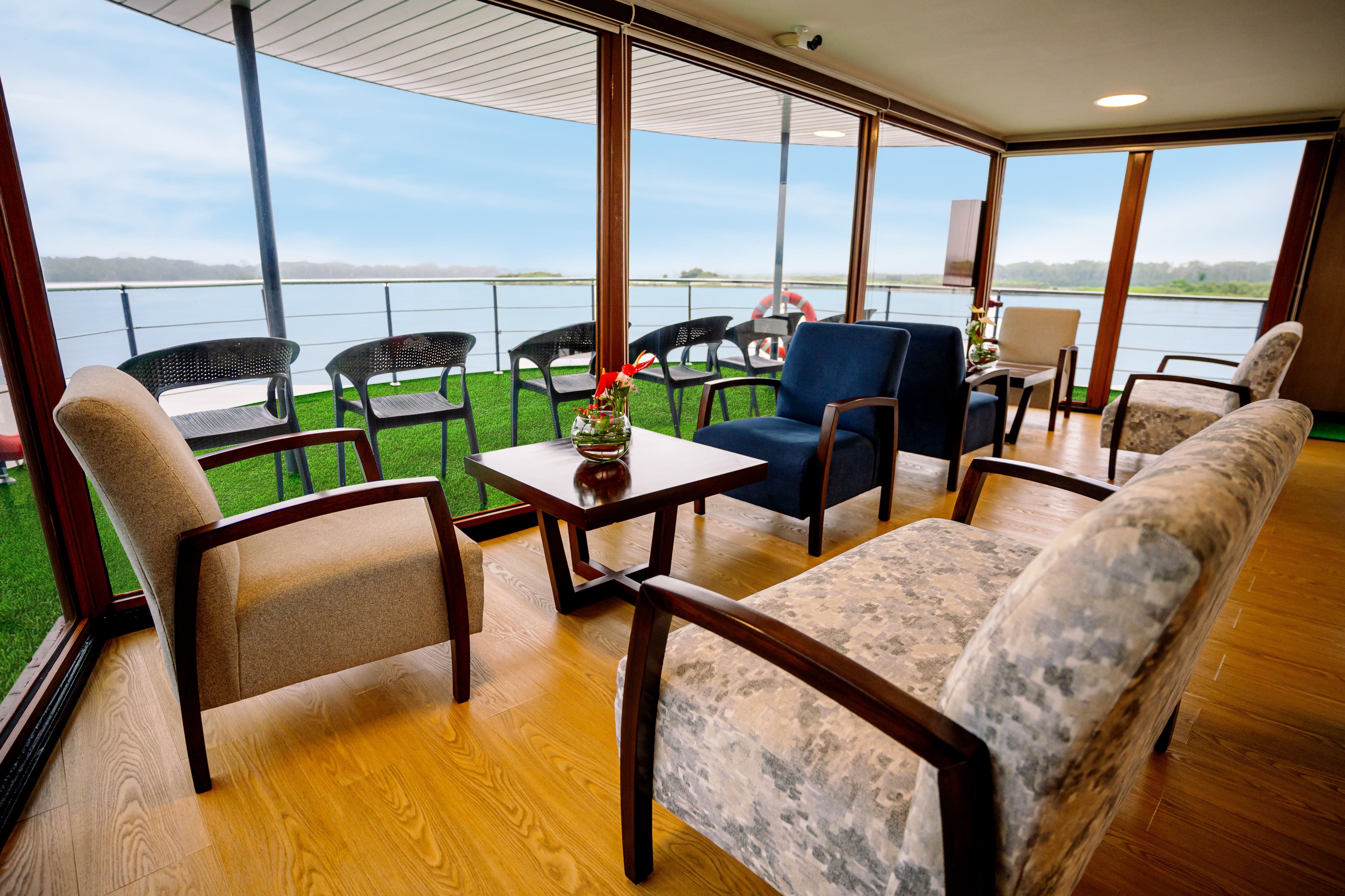 Crystal Reading Room Social Areas Anakonda Amazon Cruise 1 Crystal Reading Room Social Areas Anakonda Amazon Cruise 1
