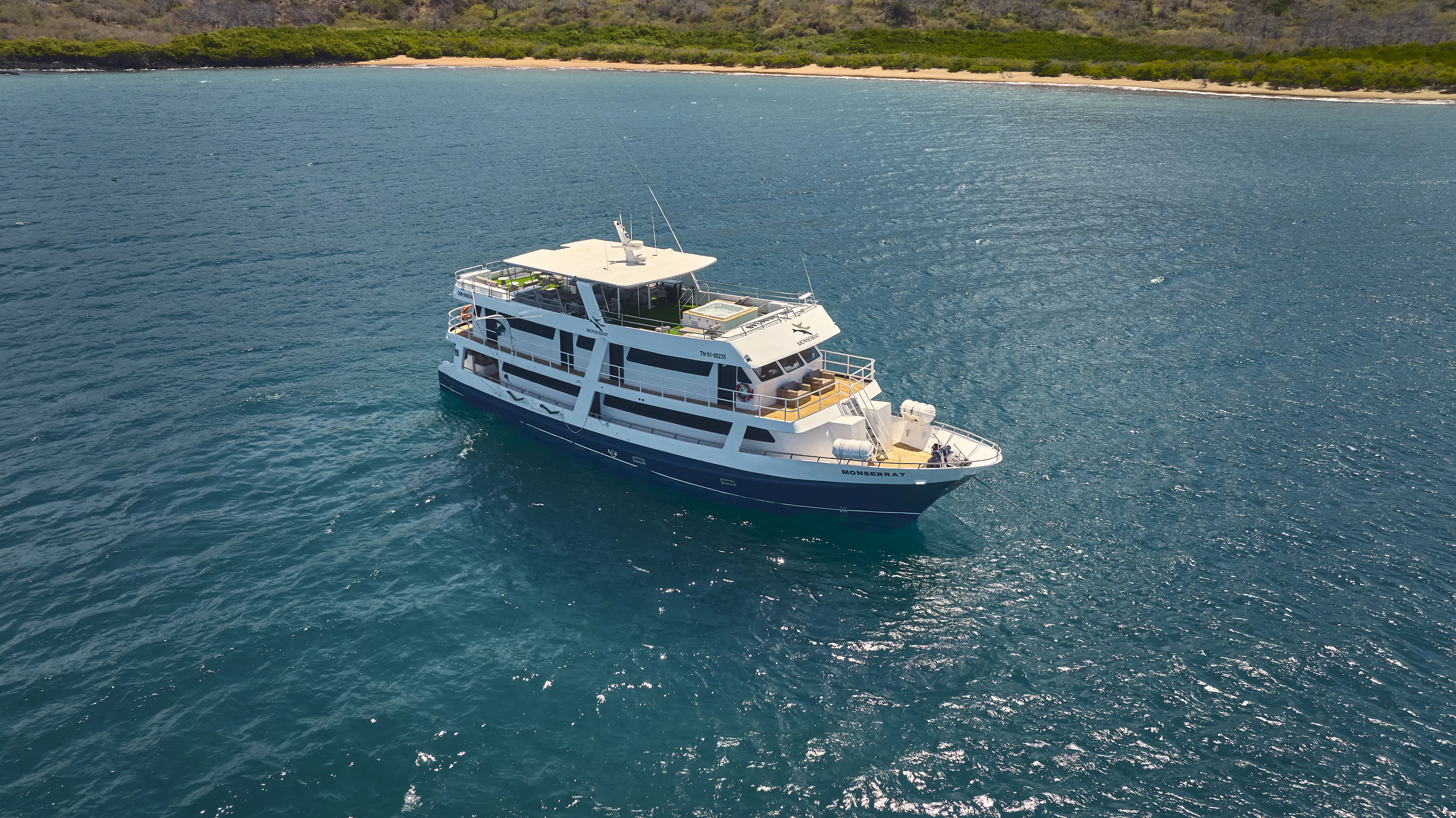 Monserrat Motor Yacht Panoraics (18) (1) Monserrat Motor Yacht Panoraics (18) (1)