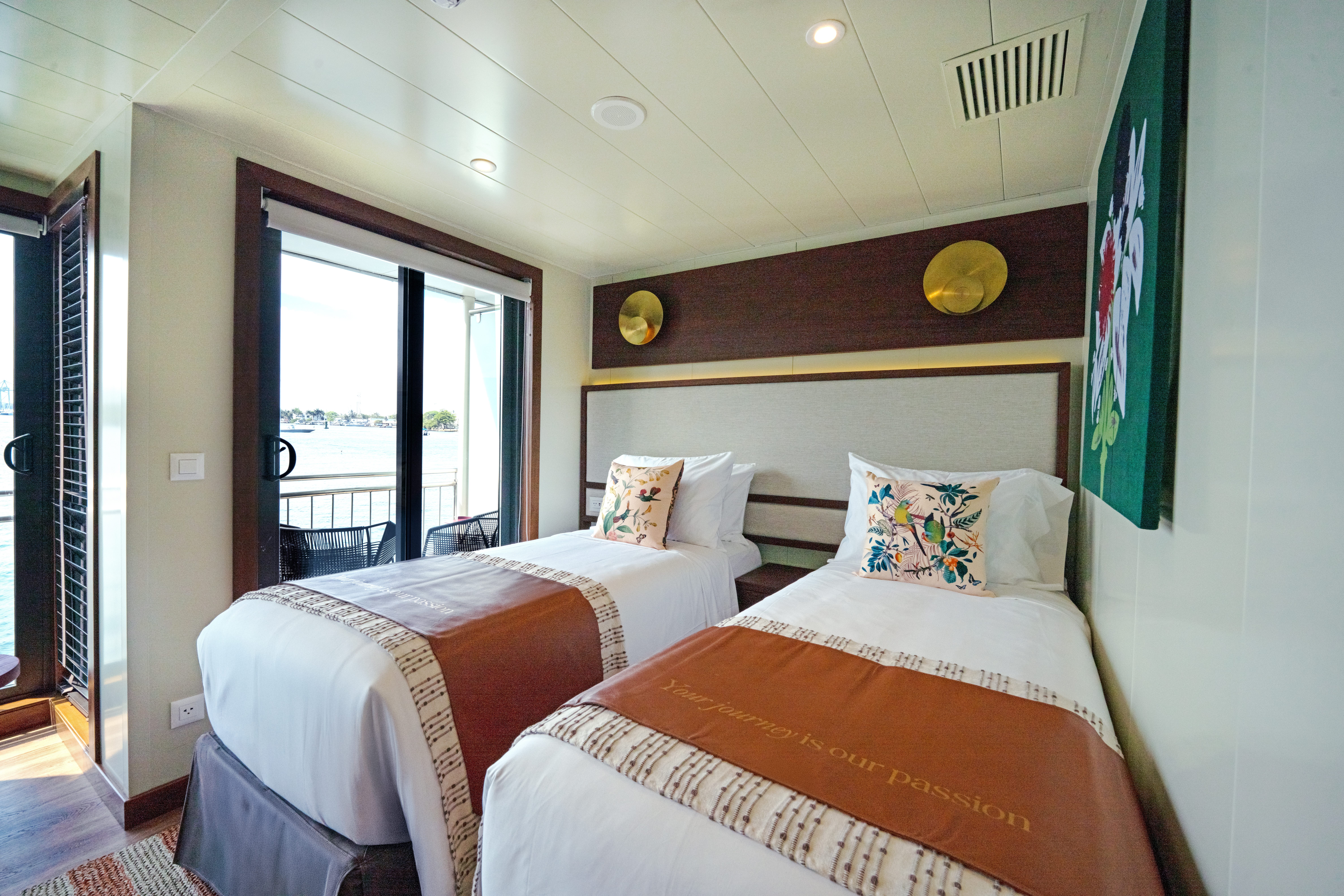 Amamagdalena Stateroom DSC09448 Edit