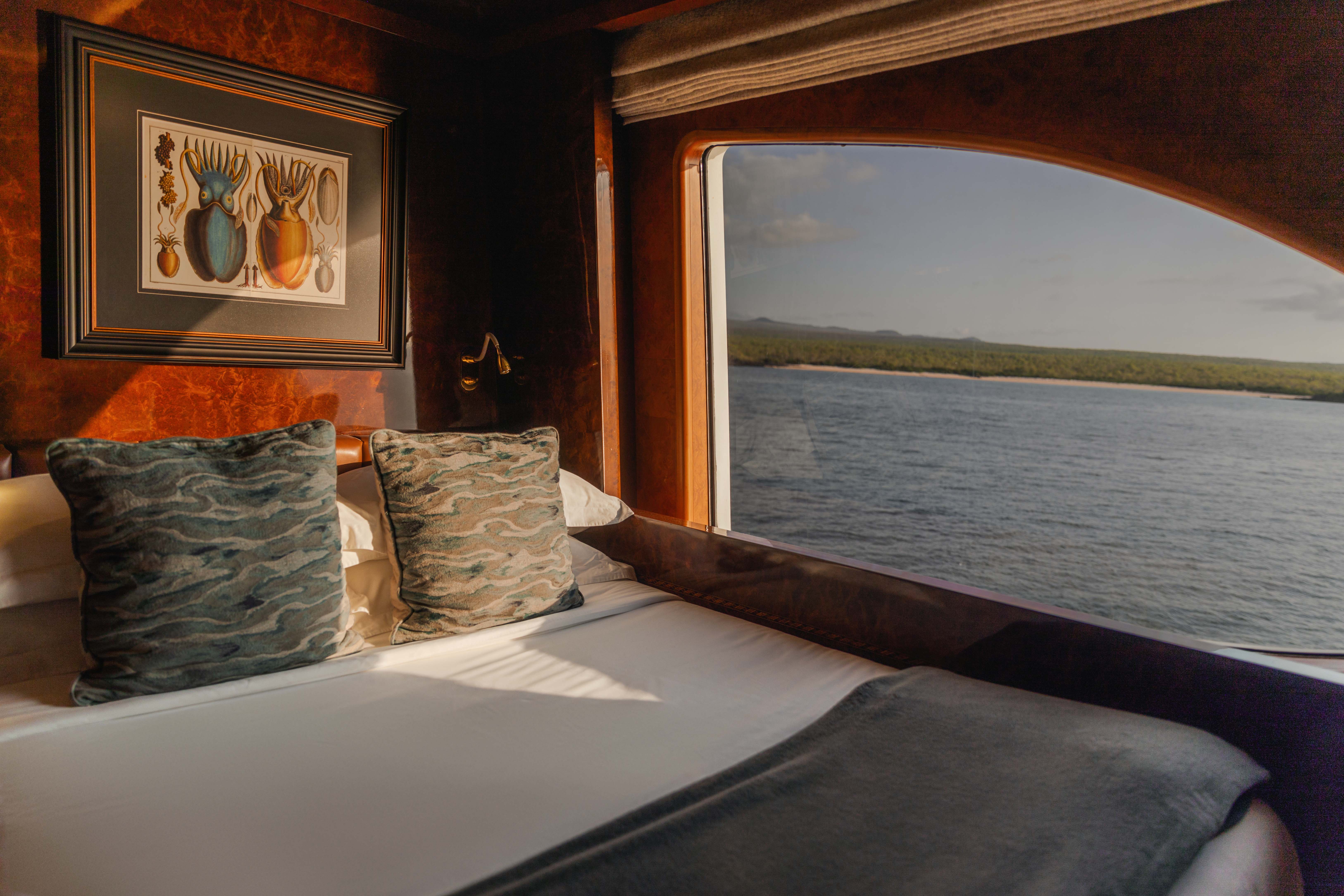 Aqua Mare Cabin 201 06 (1)