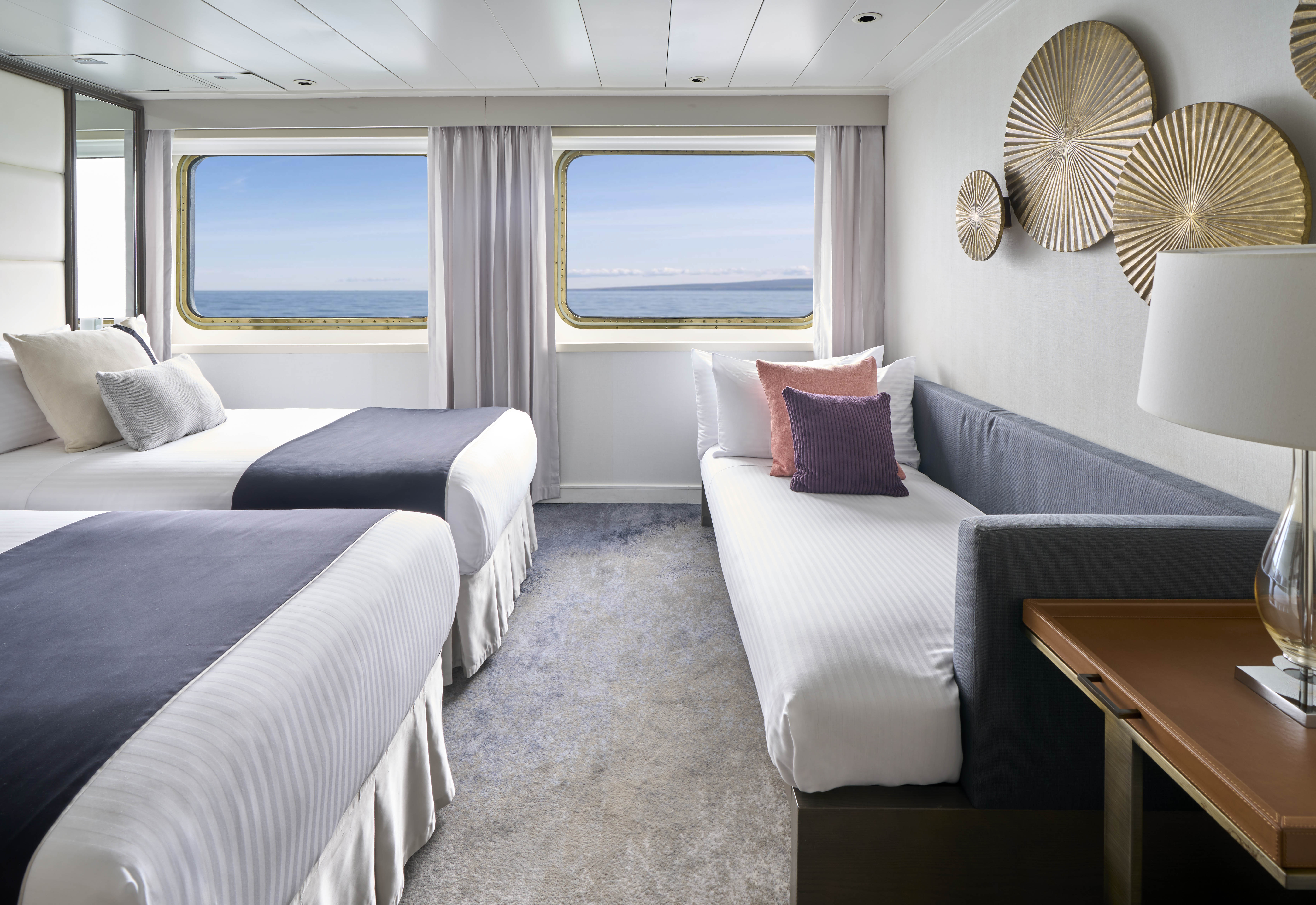 LEX Ship NG Islander II Cabin Cat SU & SO 00021