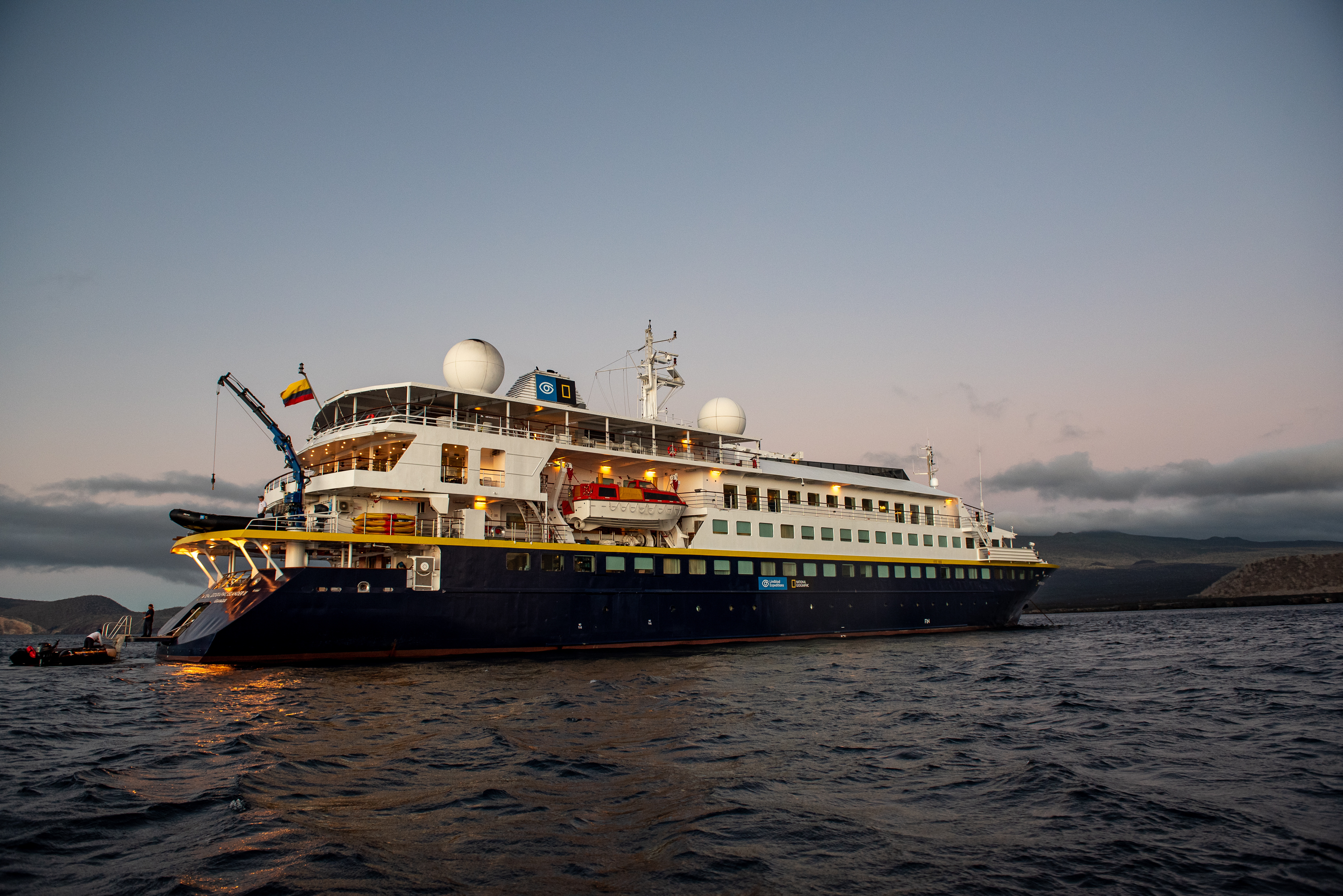 LEX Ship NG Islander II Exterior ADC752 0104