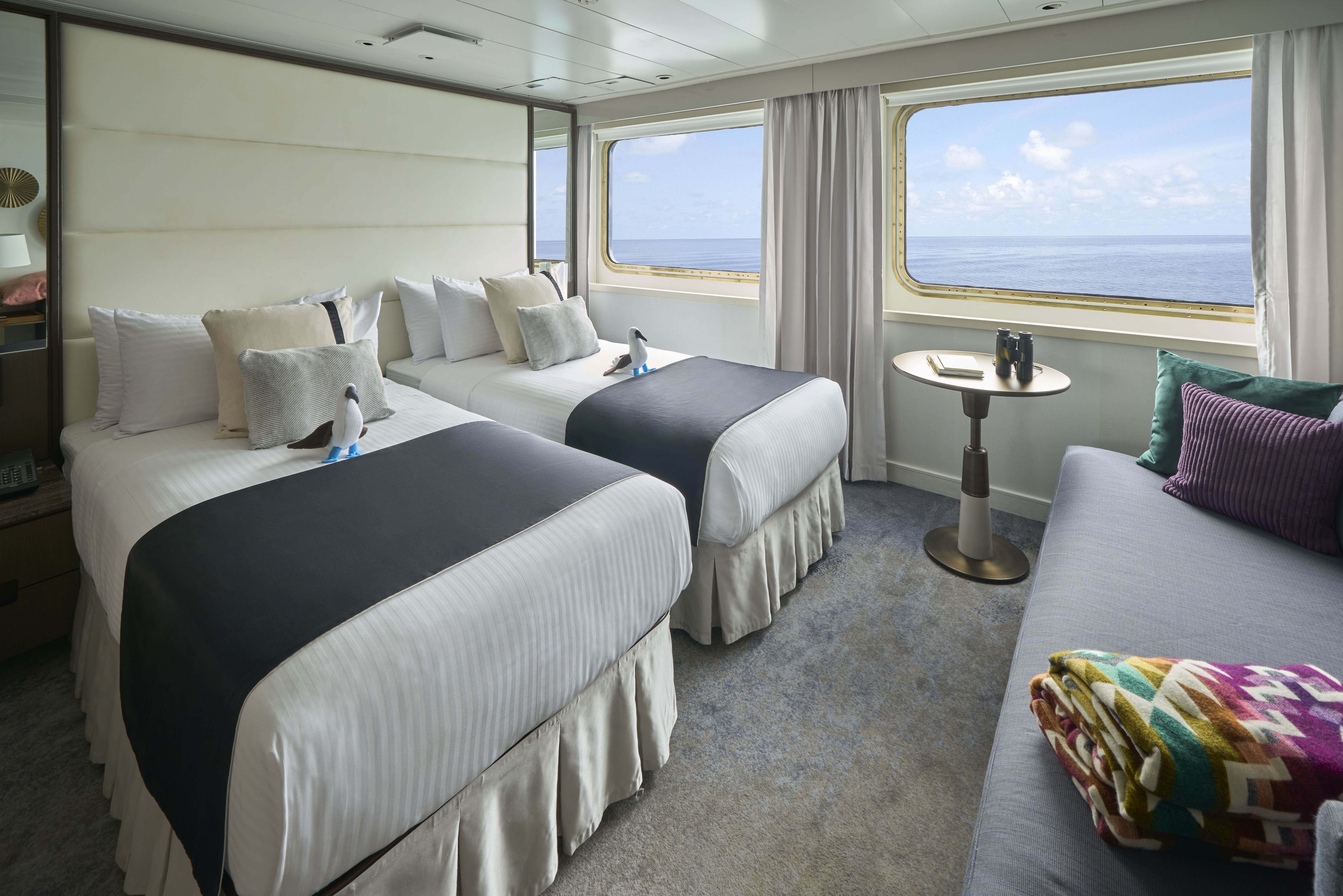 LEX Ship NG Islander II Cabin Cat SU & SO 00010