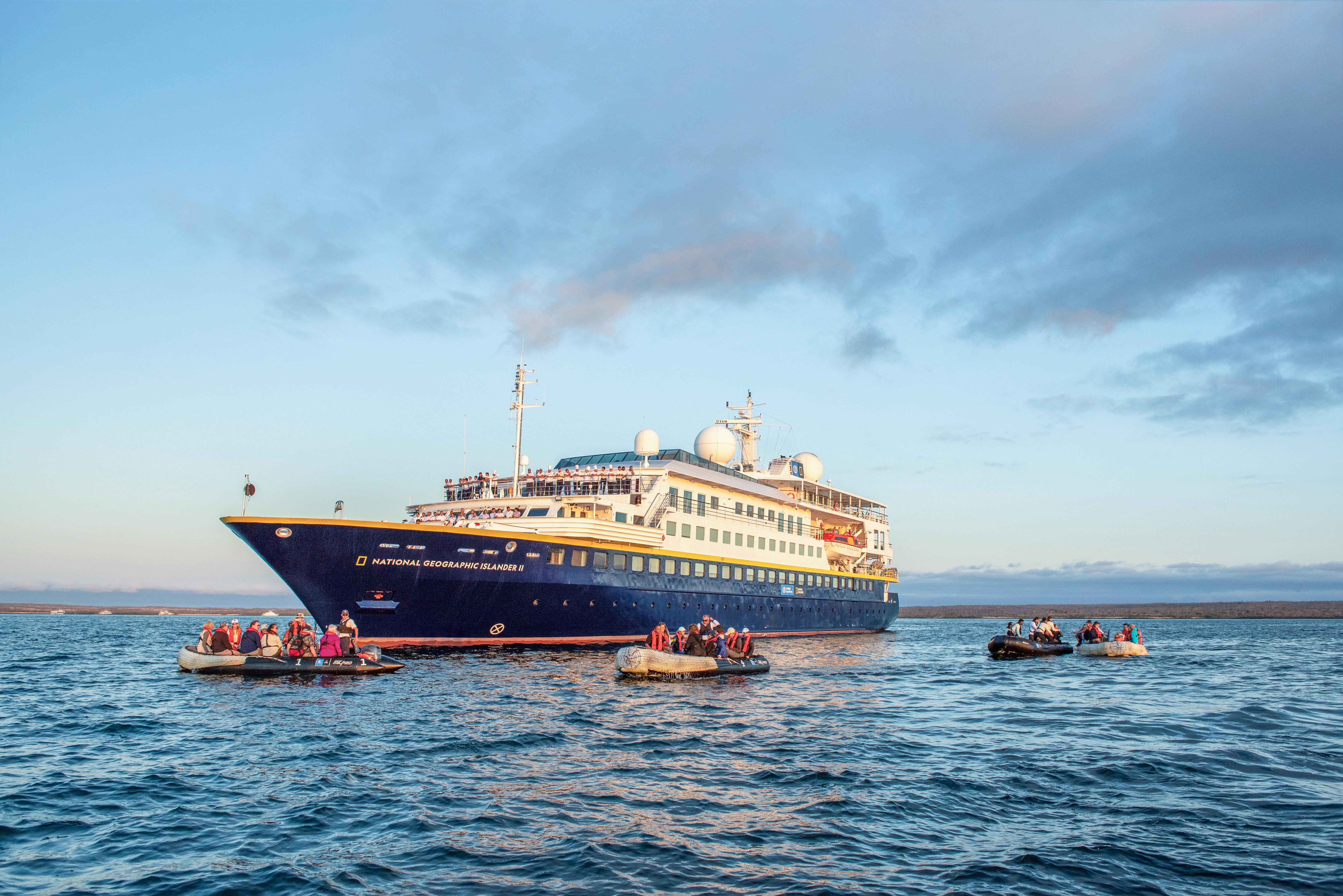 LEX Ship NG Islander II Exterior Christening 752 7712