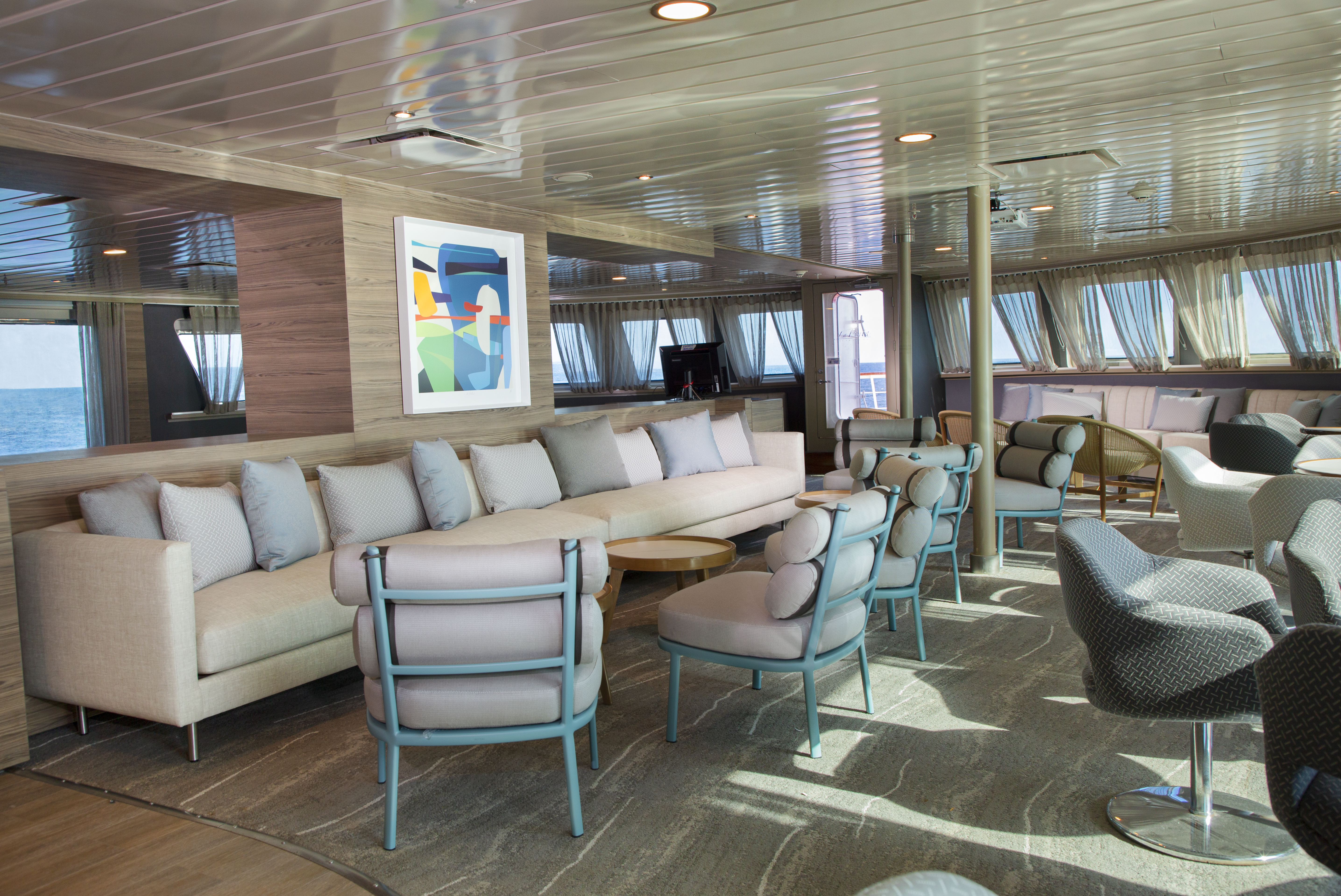 Yacht La Pinta Bar Lounge Yacht La Pinta Bar Lounge