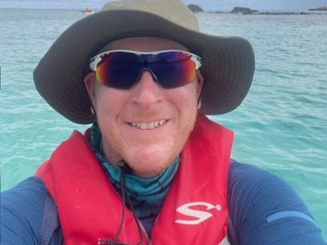 Galapagos Kayak Oliver Pryse
